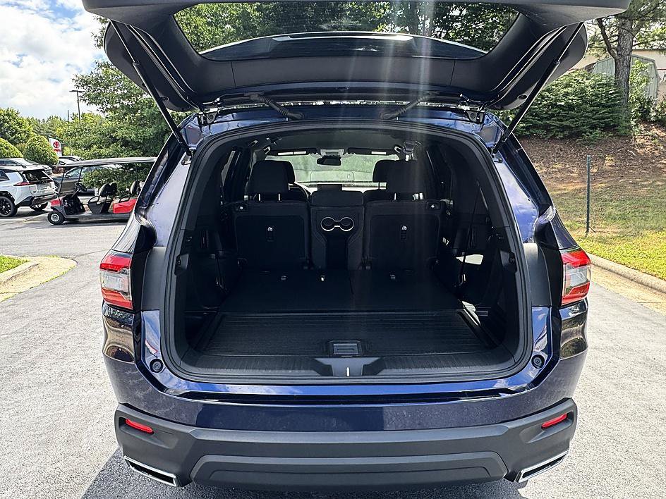 Used 2025 Honda Pilot Sport image 20