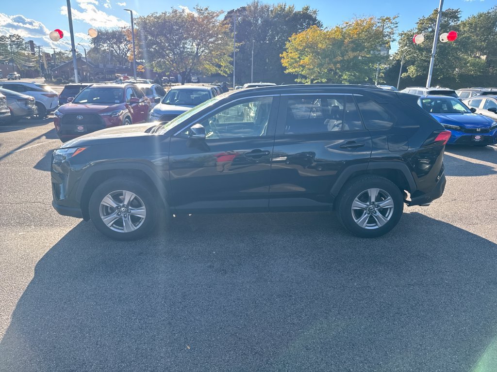 Used 2023 Toyota RAV4 XLE w/ Convenience Package AWD/4WD image 4