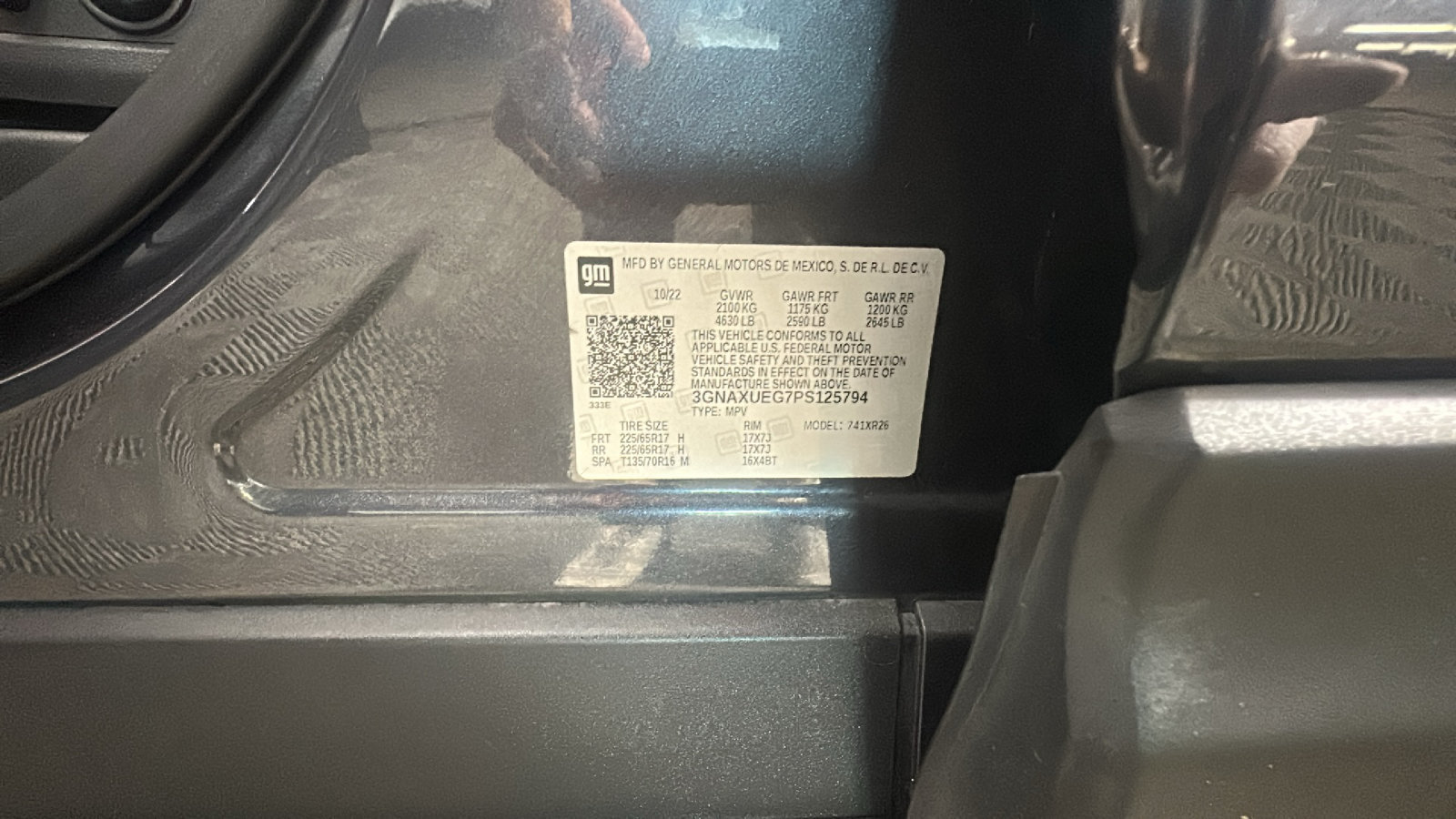 Used 2023 Chevrolet Equinox LT AWD/4WD image 12