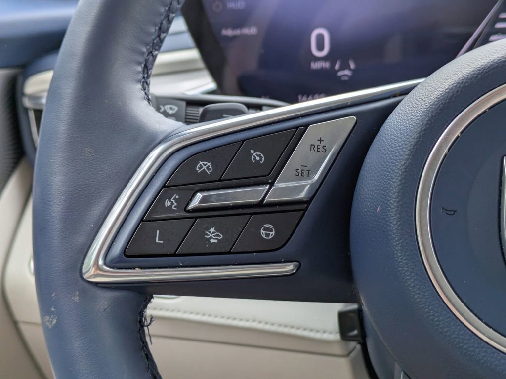 Used 2025 Buick Enclave Avenir w/ Super Cruise Package FWD image 27