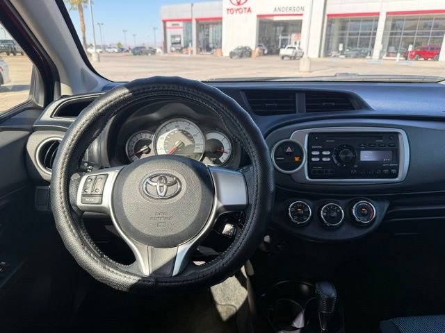 Used 2012 Toyota Yaris SE FWD image 17