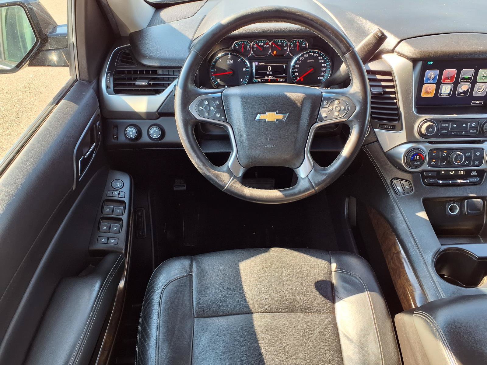 Used 2016 Chevrolet Suburban LT w/ Luxury Package AWD/4WD image 15