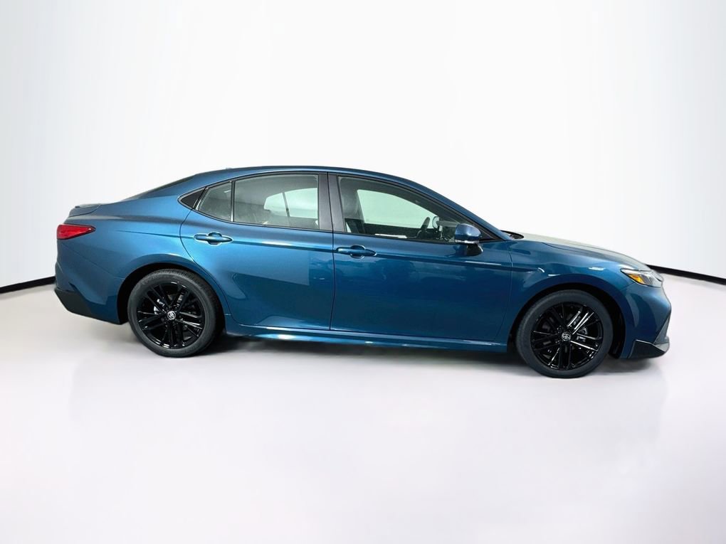 Used 2026 Toyota Camry SE FWD image 11