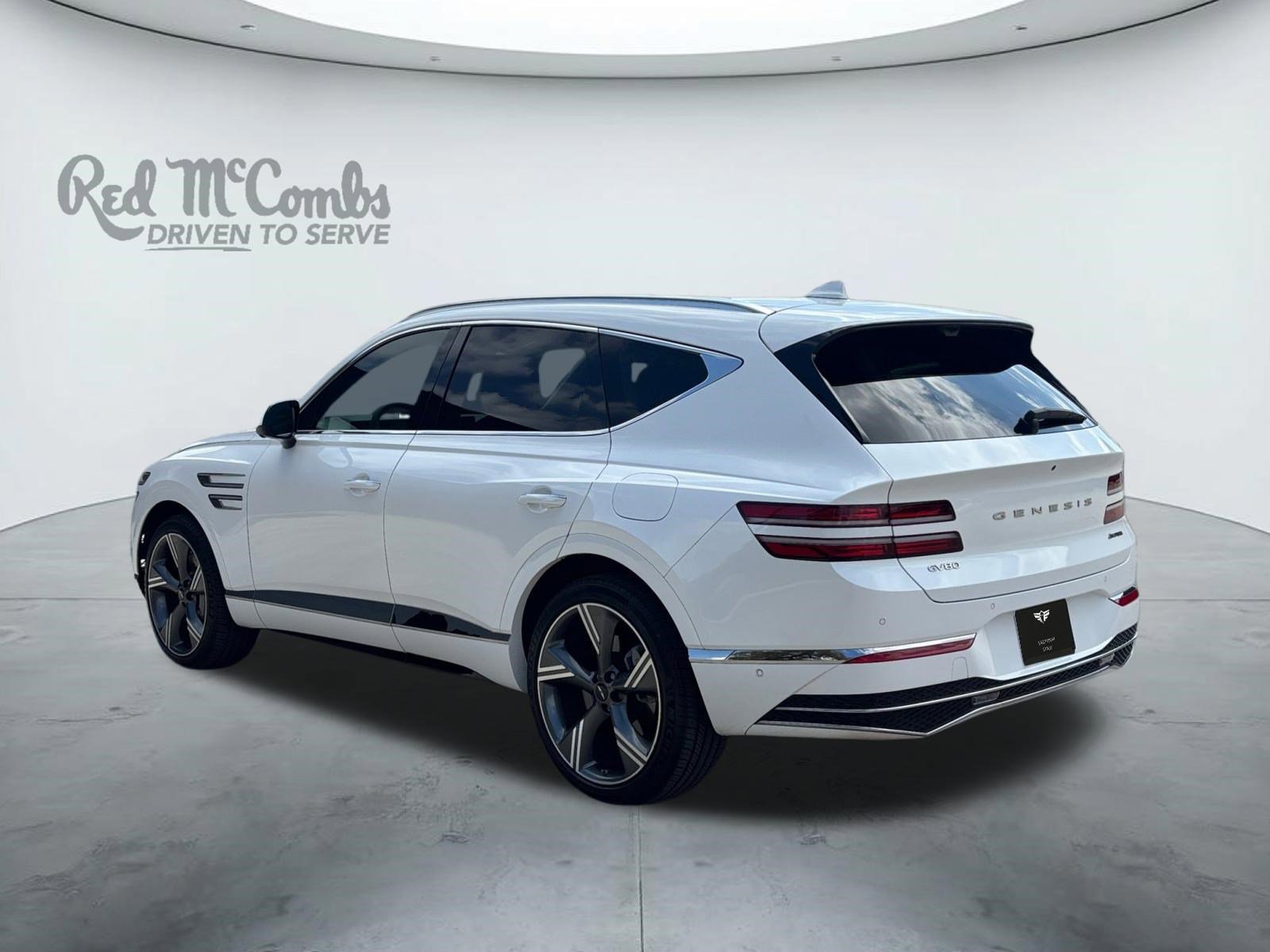 Used 2025 Genesis GV80 3.5T Prestige image 3