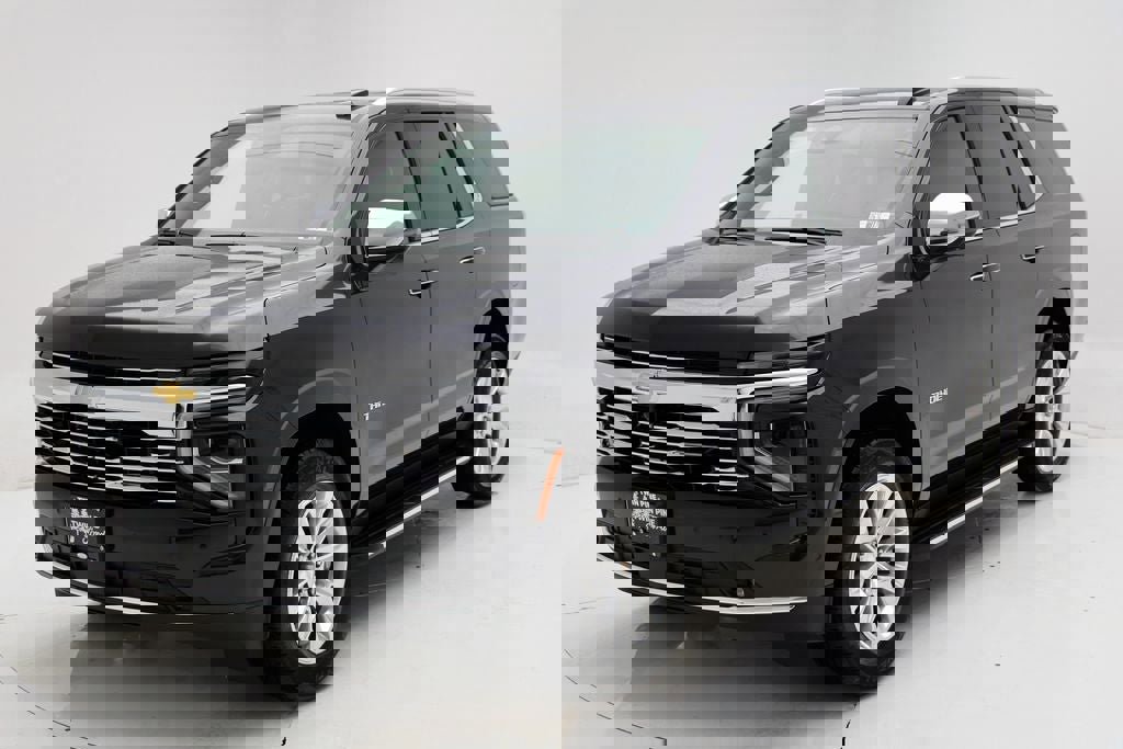 Used 2025 Chevrolet Tahoe Premier image 2