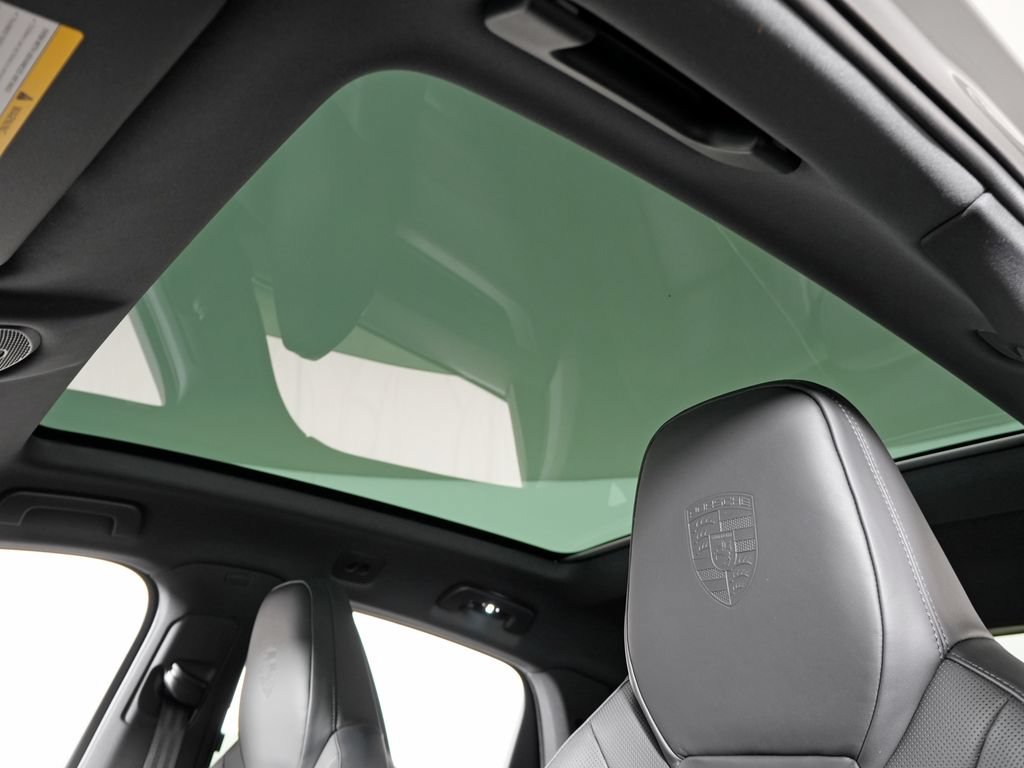 Certified 2026 Porsche Cayenne Coupe AWD/4WD image 19