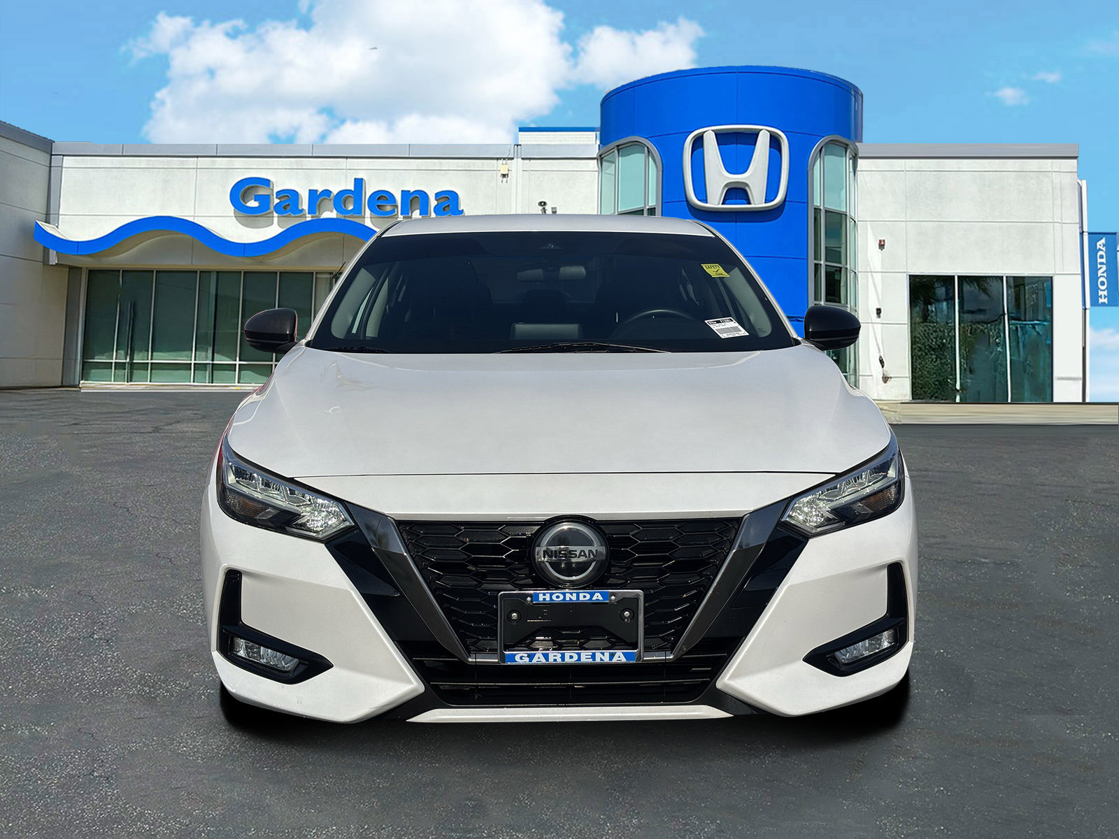 Used 2021 Nissan Sentra SR FWD image 2