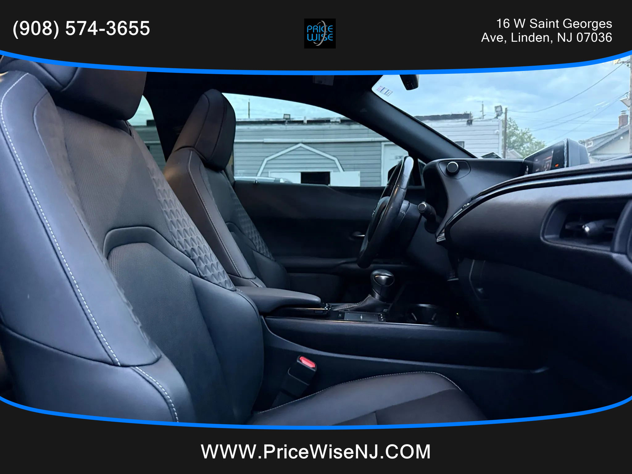 Used 2022 Lexus UX 250h w/ Premium Package image 19