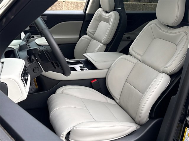 New 2026 Lincoln Aviator Reserve image 18