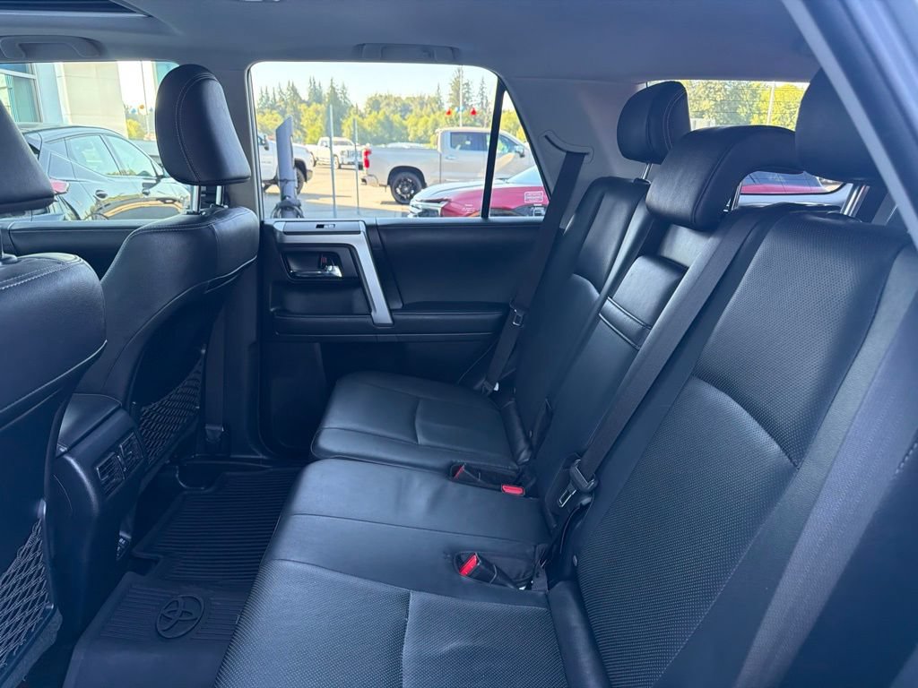 Used 2022 Toyota 4Runner Limited AWD/4WD image 25