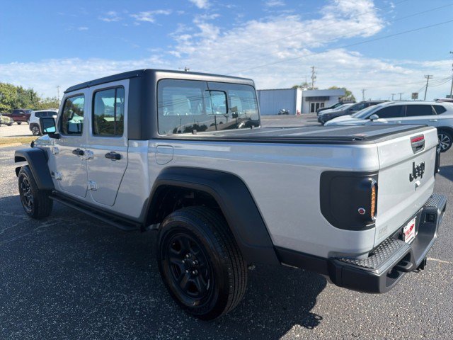 Used 2023 Jeep Gladiator Sport w/ Trailer Tow Package image 21