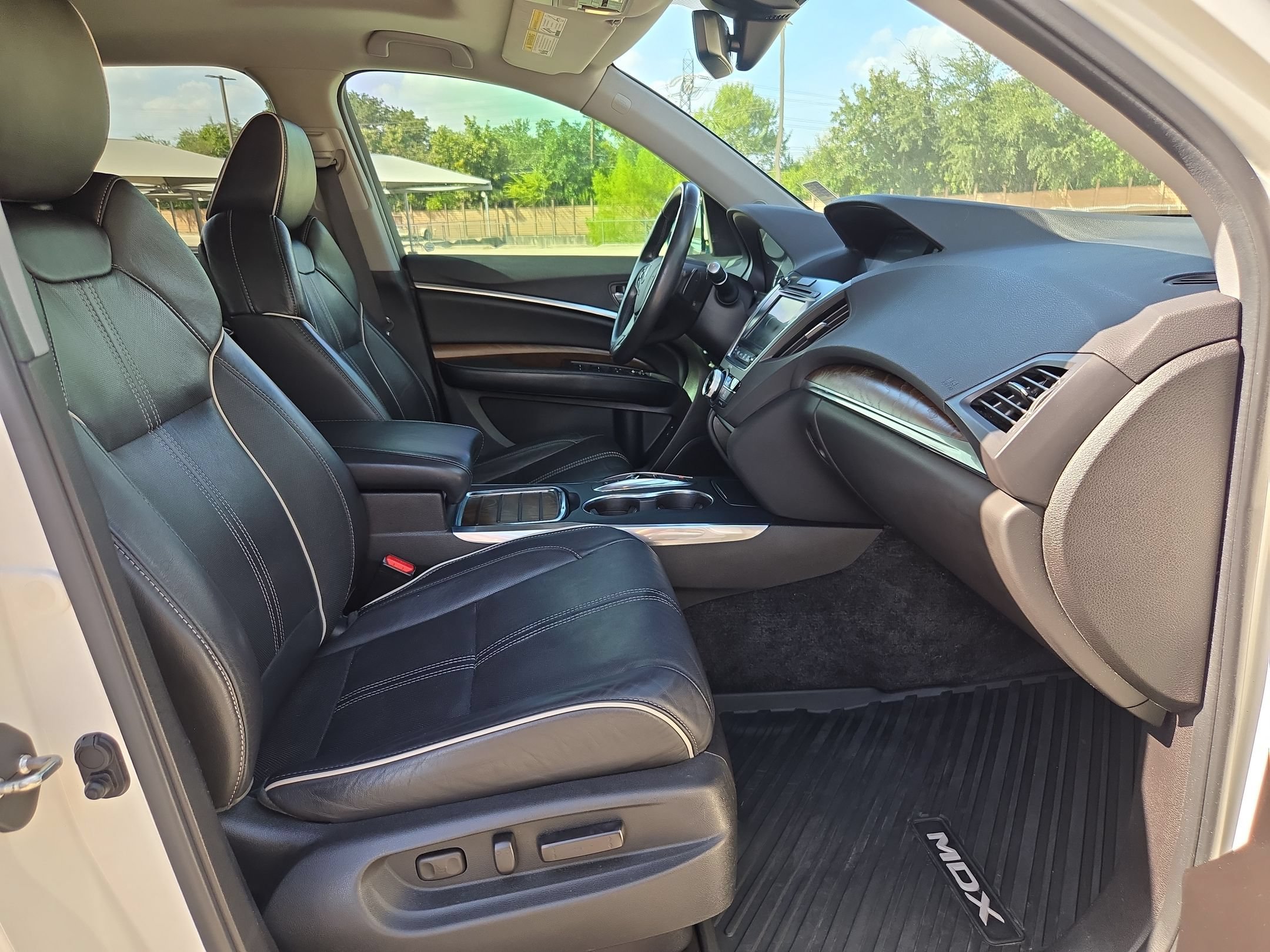 Used 2017 Acura MDX w/ Advance Package AWD/4WD image 27