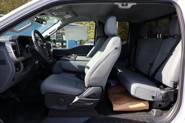 New 2026 Ford F550 4x4 Supercab Super Duty image 20