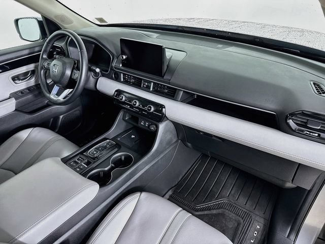 Used 2025 Honda Pilot EX-L image 30