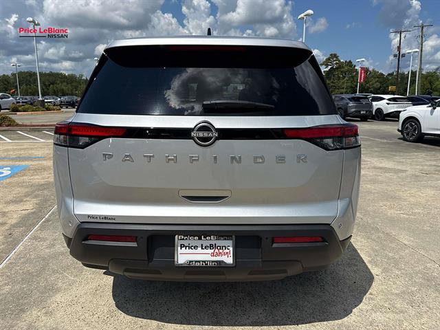 Certified 2025 Nissan Pathfinder S FWD image 6