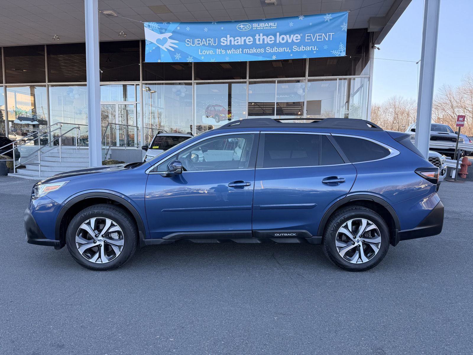Certified 2022 Subaru Outback Limited XT image 2