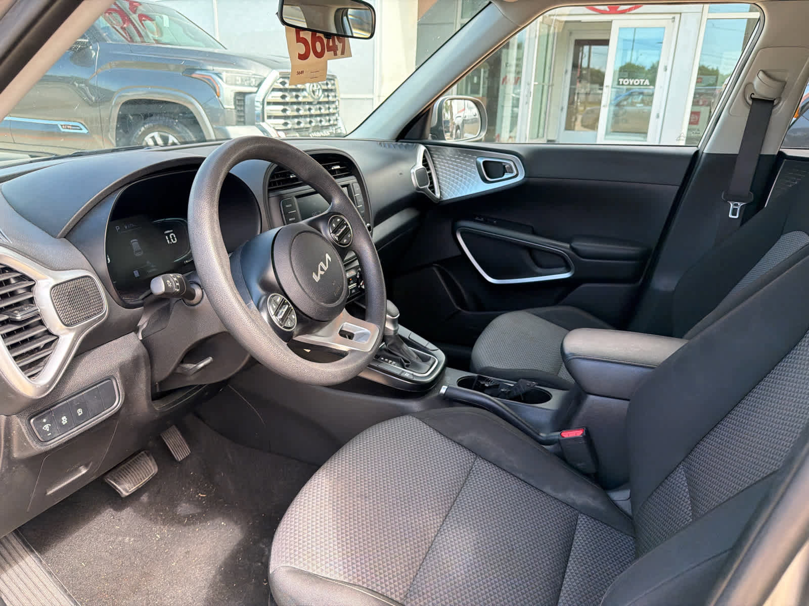 Used 2024 Kia Soul LX w/ Option Group 015 image 9