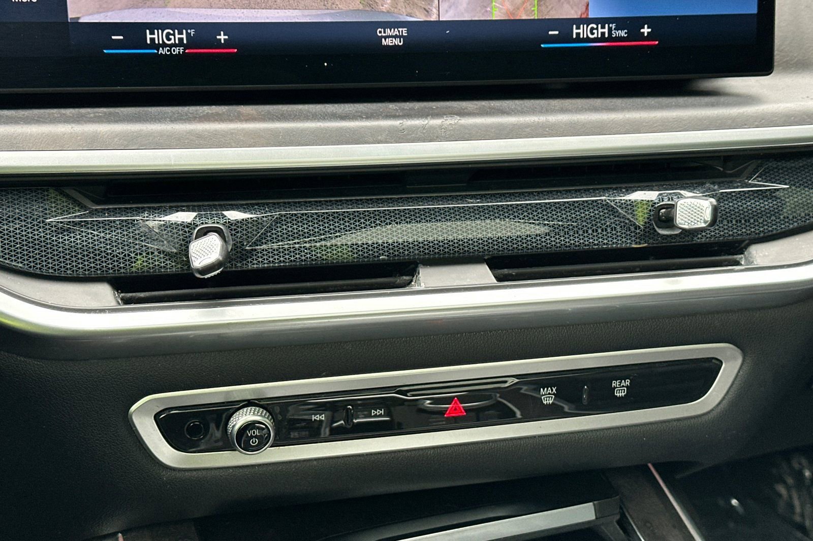 Used 2023 BMW X7 xDrive40i image 27