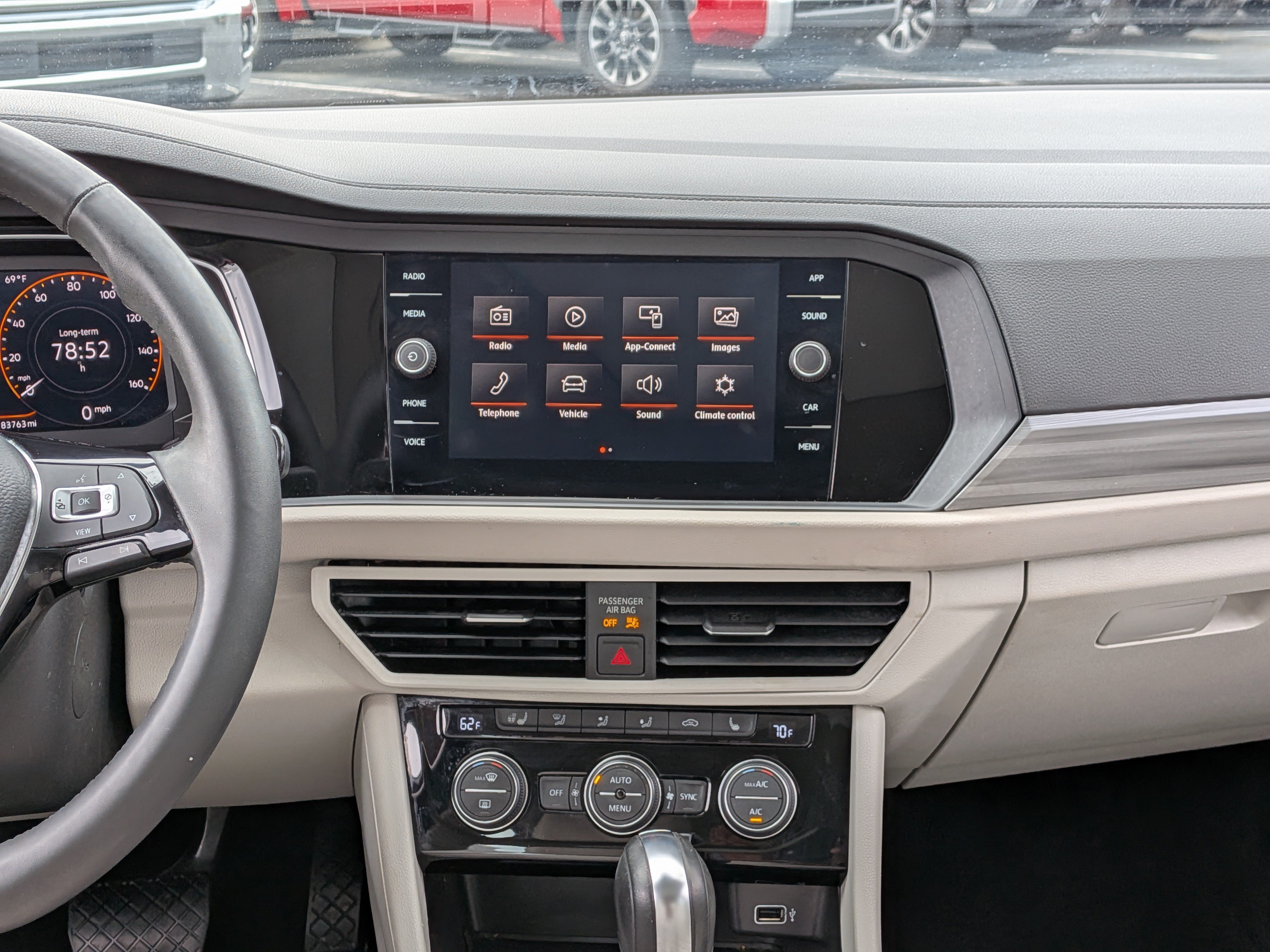 Used 2020 Volkswagen Jetta SEL FWD image 3