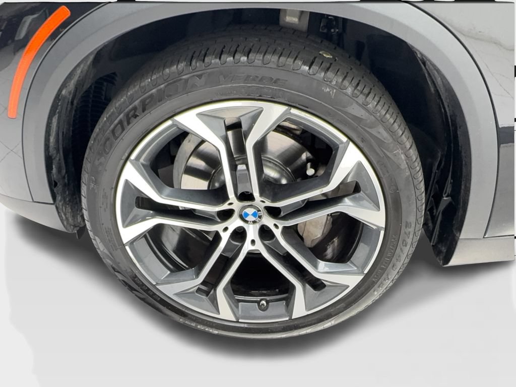 Used 2022 BMW X5 sDrive40i w/ Premium Package RWD image 12