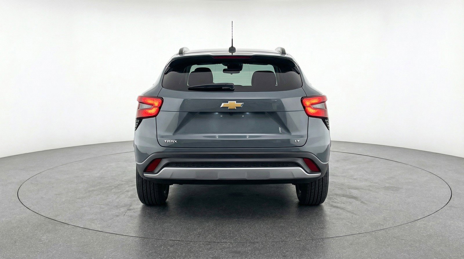 Used 2025 Chevrolet Trax LT image 7