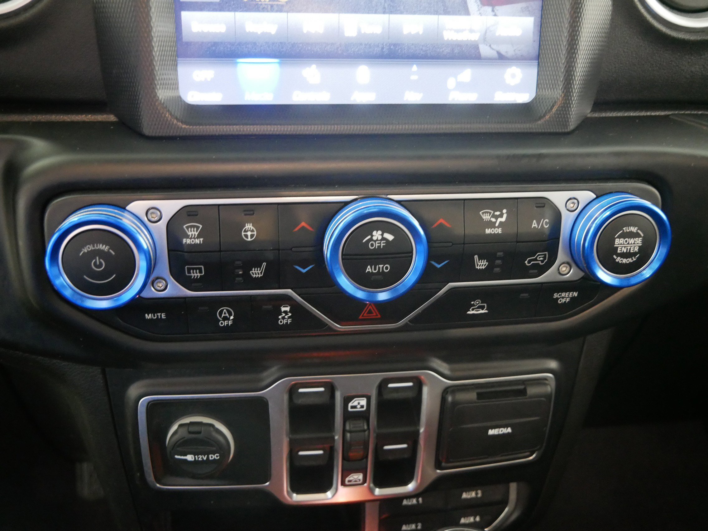 Used 2020 Jeep Gladiator Overland image 23