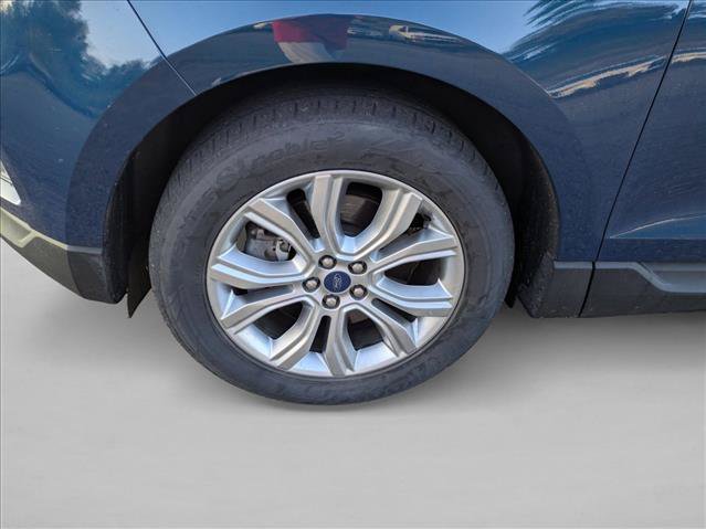 Used 2020 Ford Edge Titanium w/ Cargo Accessory Package AWD/4WD image 10