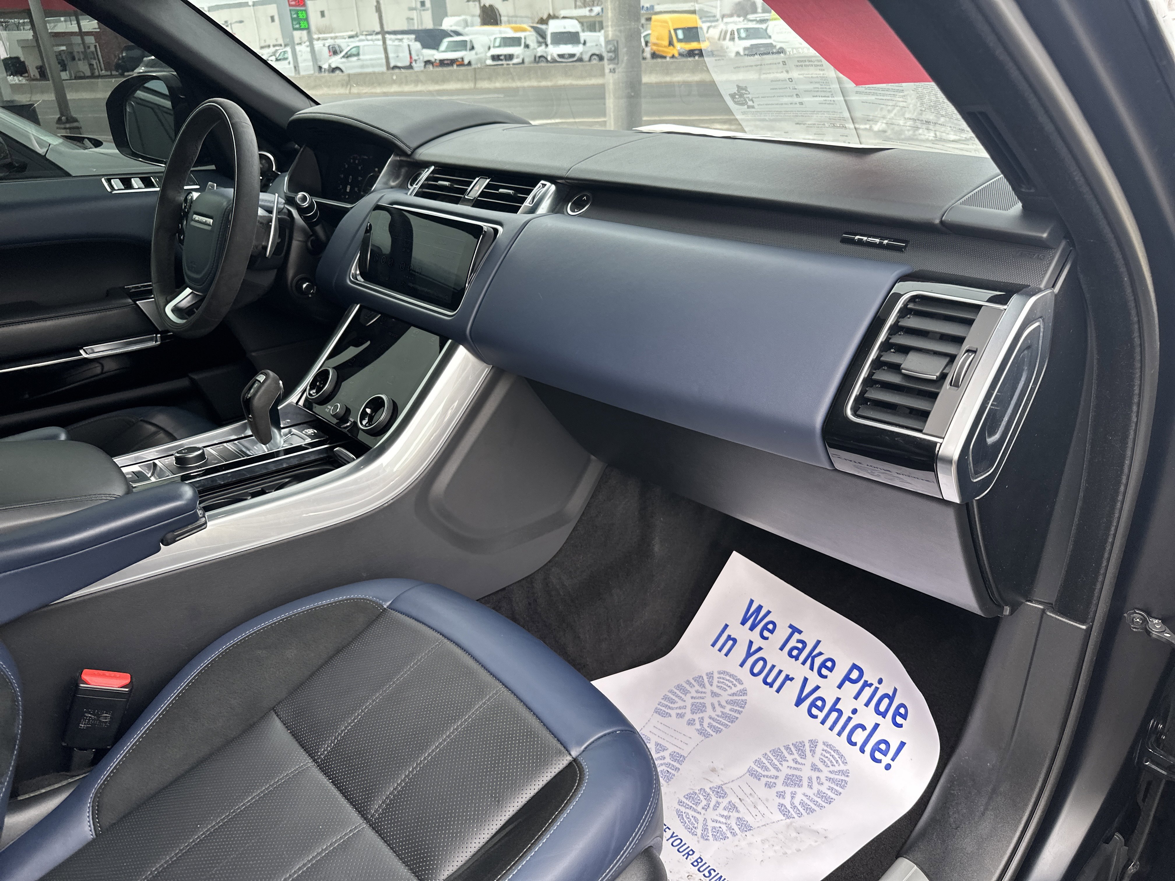 Used 2021 Land Rover Range Rover Sport HST image 11