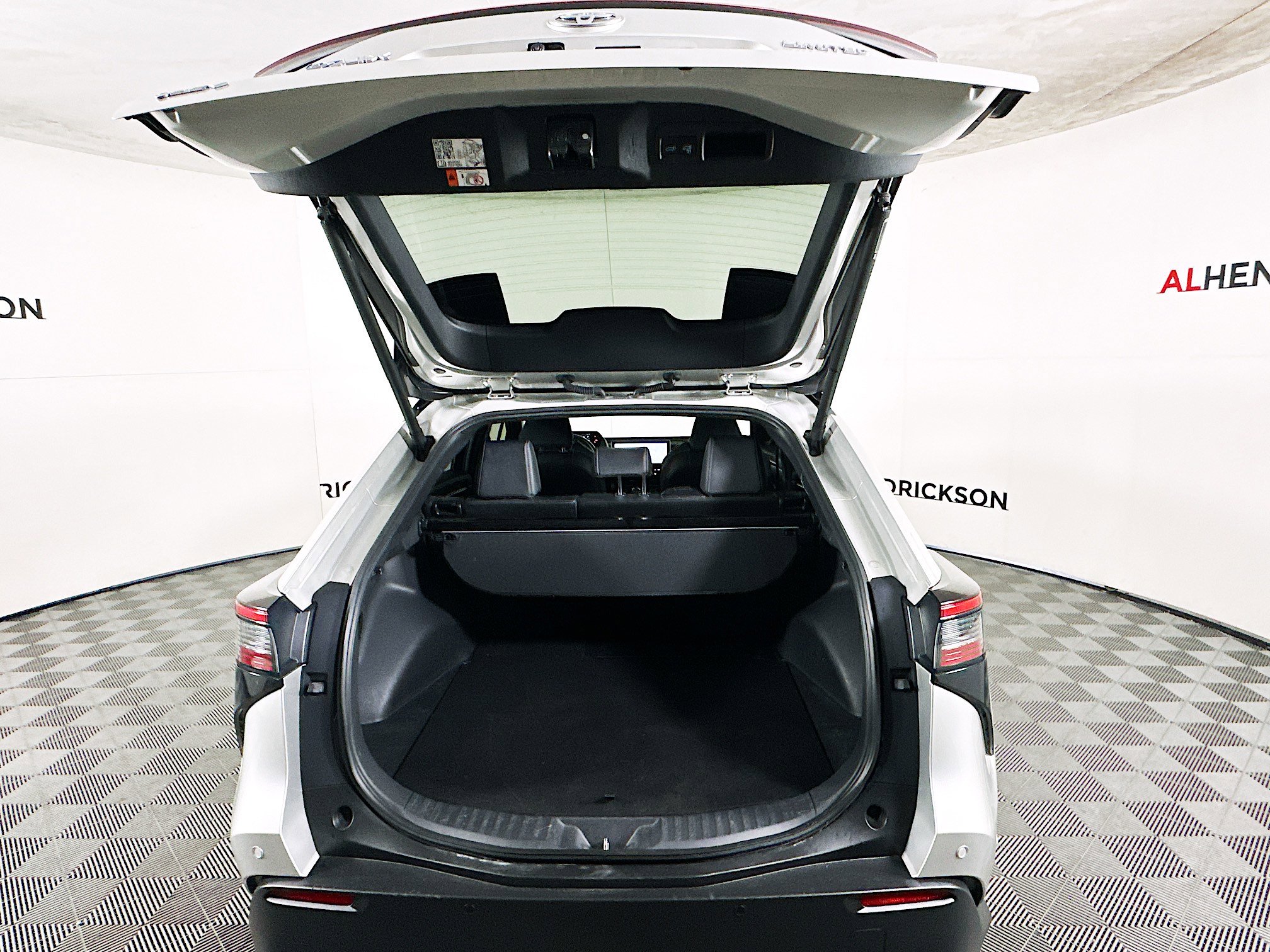 Used 2024 Toyota bZ4X Limited image 29