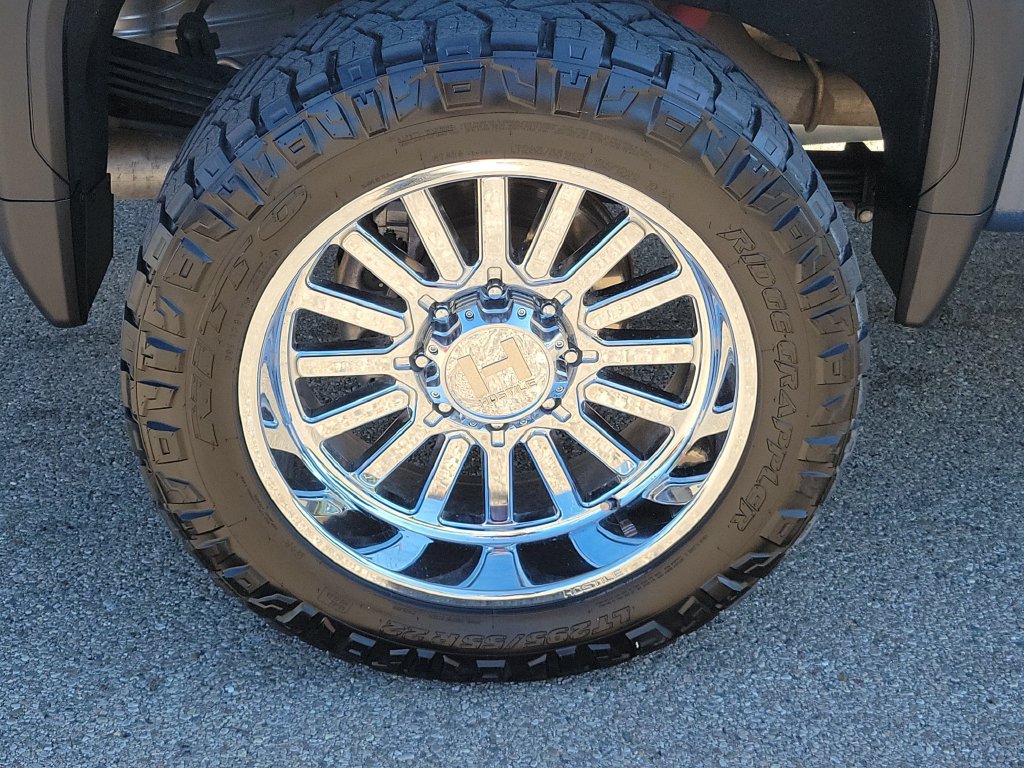 Used 2024 GMC Sierra 2500 Denali Ultimate AWD/4WD image 6