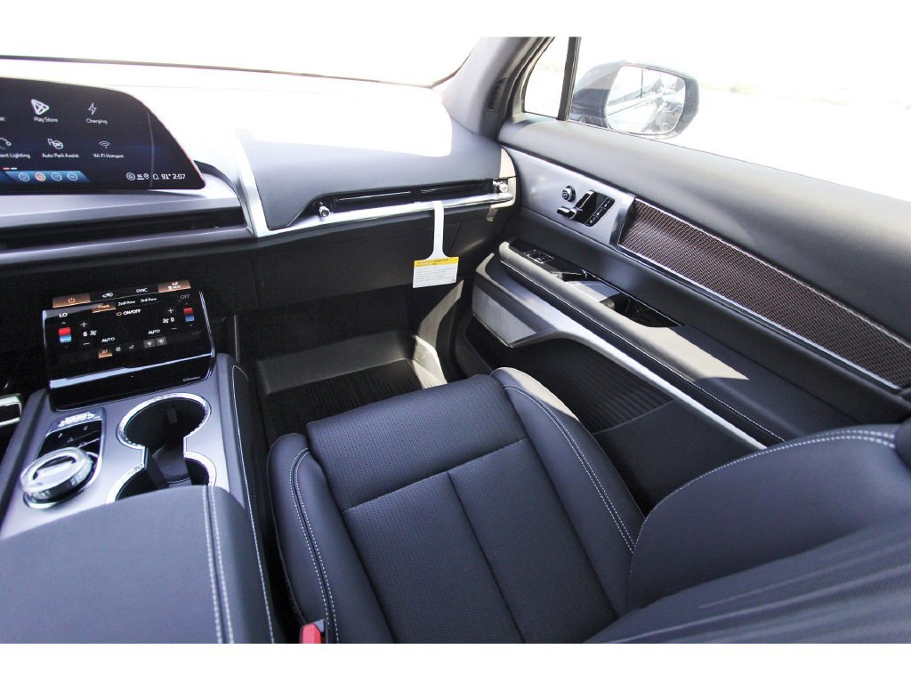 New 2027 Cadillac Vistiq Sport AWD/4WD image 10
