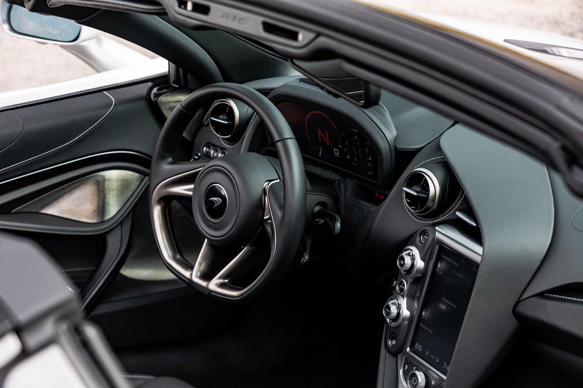 Used 2020 McLaren 720S Luxury RWD image 26