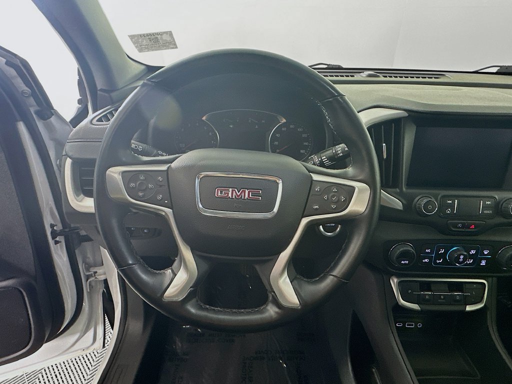Used 2024 GMC Terrain SLT FWD image 17