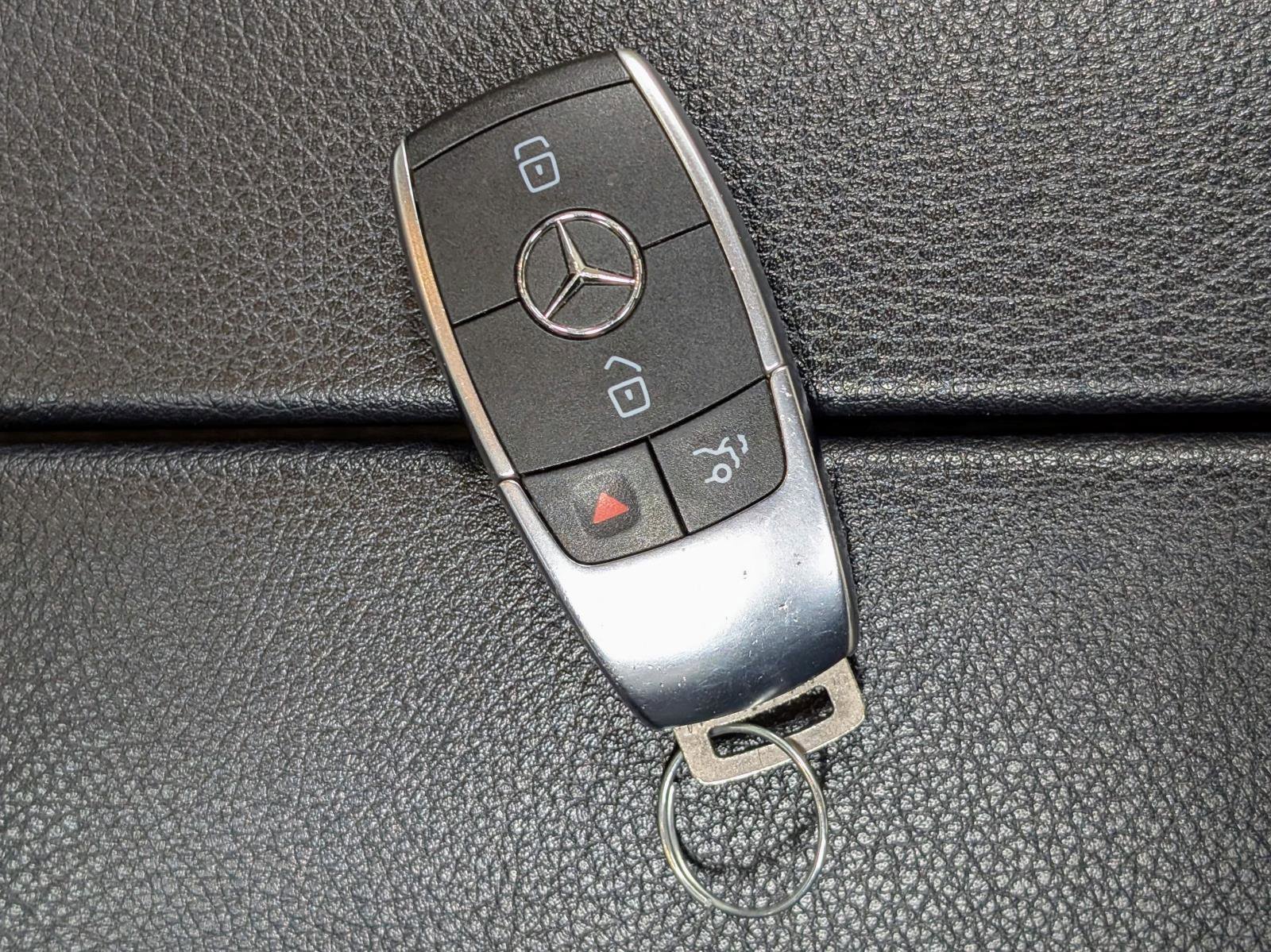 Used 2022 Mercedes-Benz C 300 Cabriolet image 46