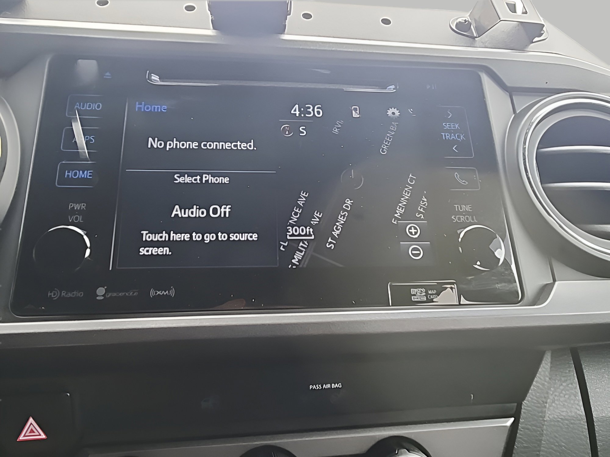 Used 2019 Toyota Tacoma TRD Off-Road w/ Technology Package AWD/4WD image 18