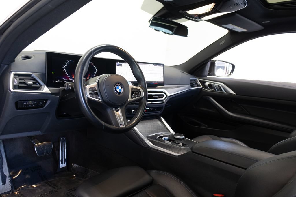 Used 2024 BMW M440i Coupe w/ Premium Package RWD image 17