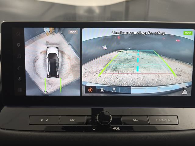 Used 2025 Nissan Rogue SL FWD image 28