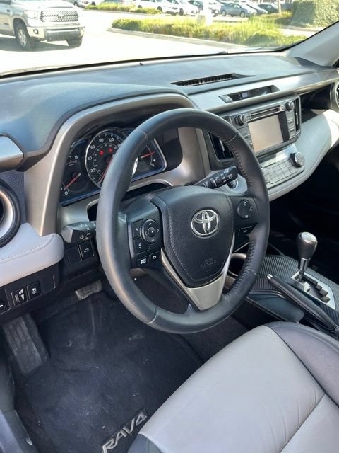 Used 2015 Toyota RAV4 Limited FWD image 15