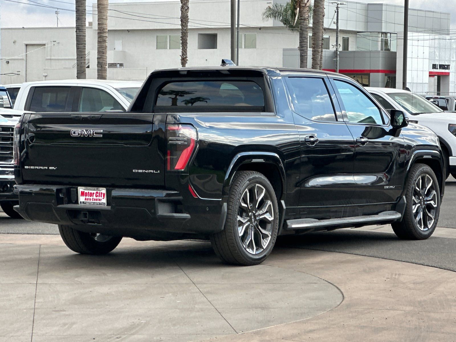 New 2025 GMC Sierra EV Denali image 4