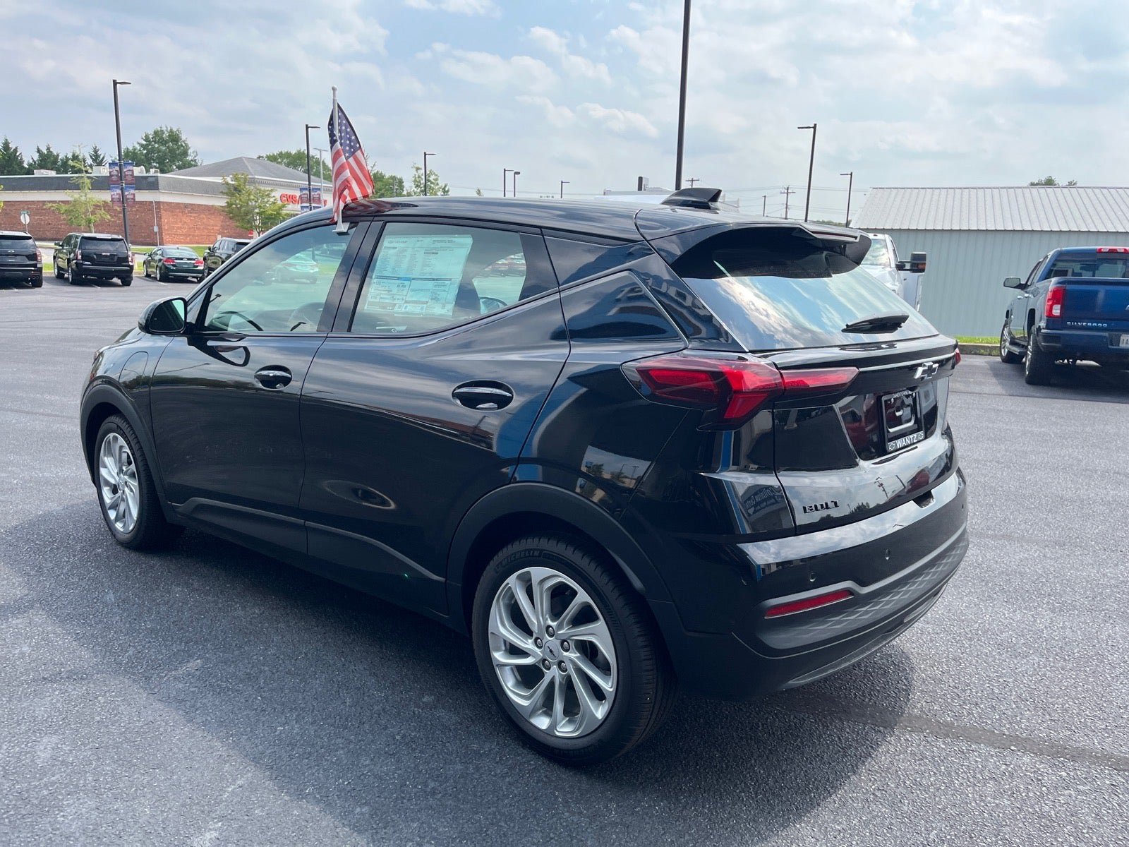 New 2027 Chevrolet Bolt LT w/ Comfort Package FWD image 8