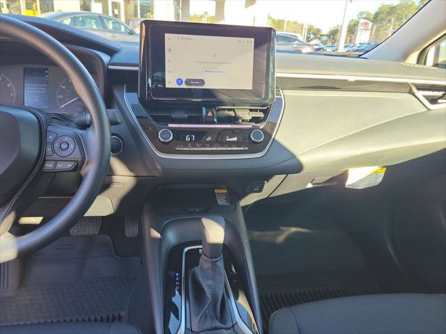 Certified 2025 Toyota Corolla LE image 18
