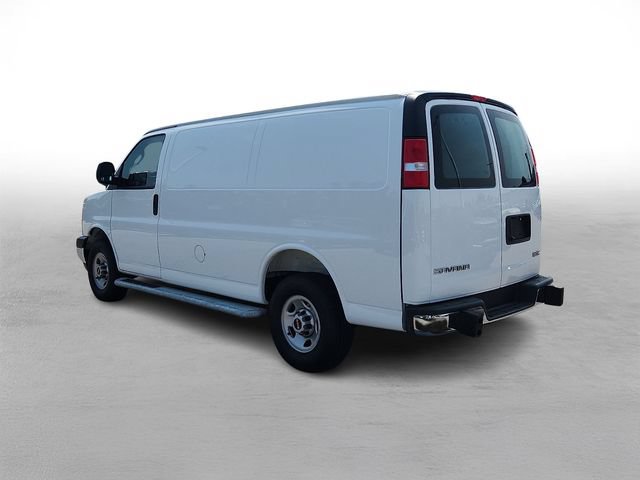 Used 2025 GMC Savana 2500 w/ Driver Convenience Package RWD image 4