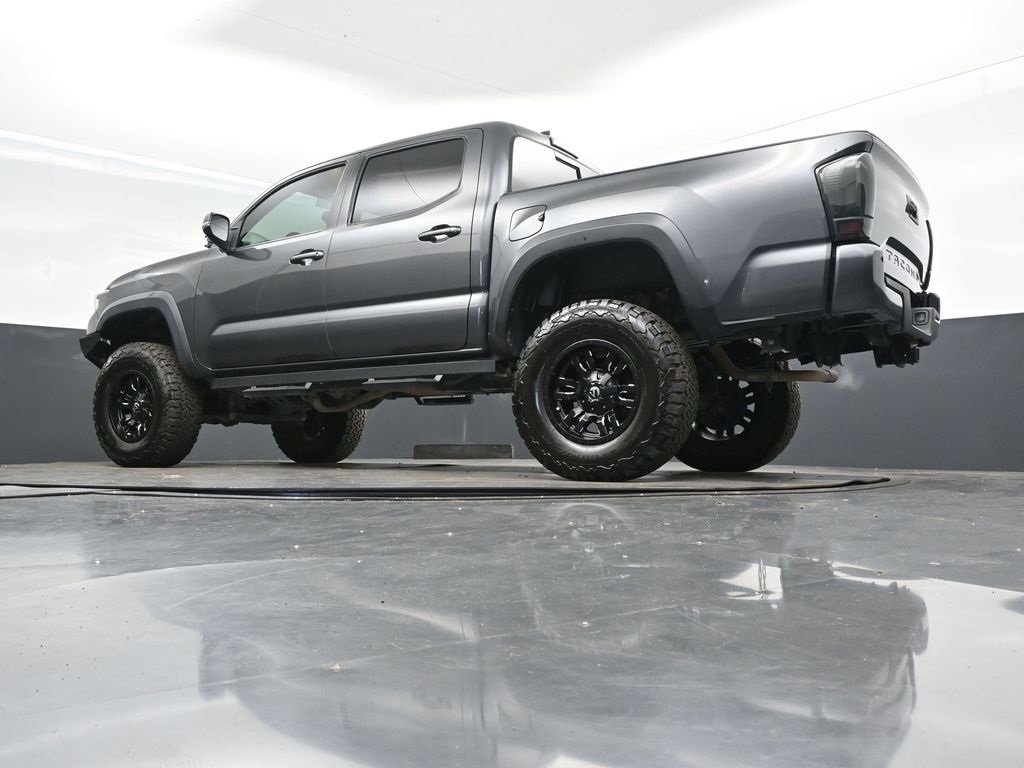 Used 2020 Toyota Tacoma TRD Off-Road image 39