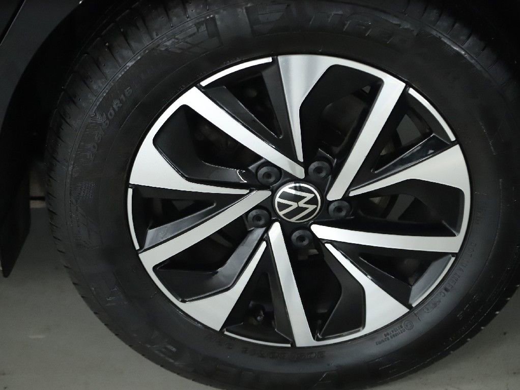 Used 2025 Volkswagen Jetta S image 38