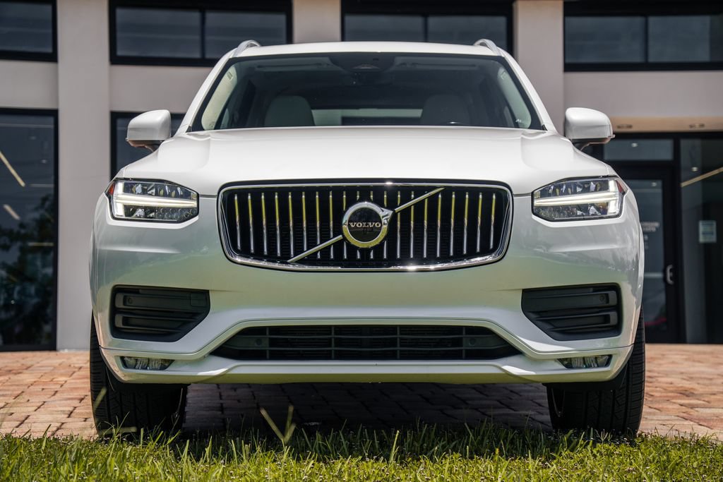Used 2023 Volvo XC90 B5 Core w/ Protection Package Premier AWD/4WD image 8