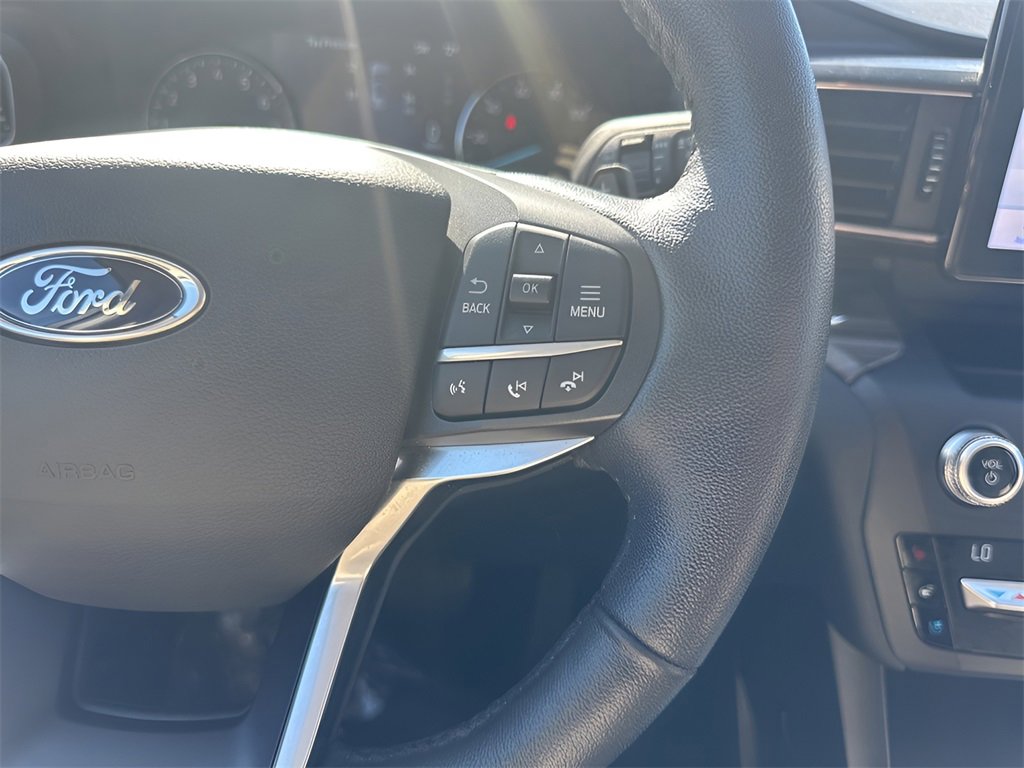 Used 2020 Ford Explorer Limited image 19