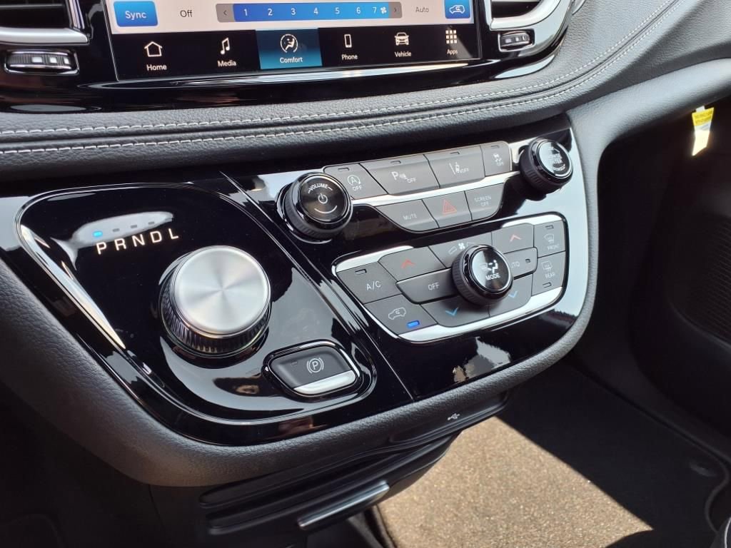 New 2026 Chrysler Pacifica Select image 25