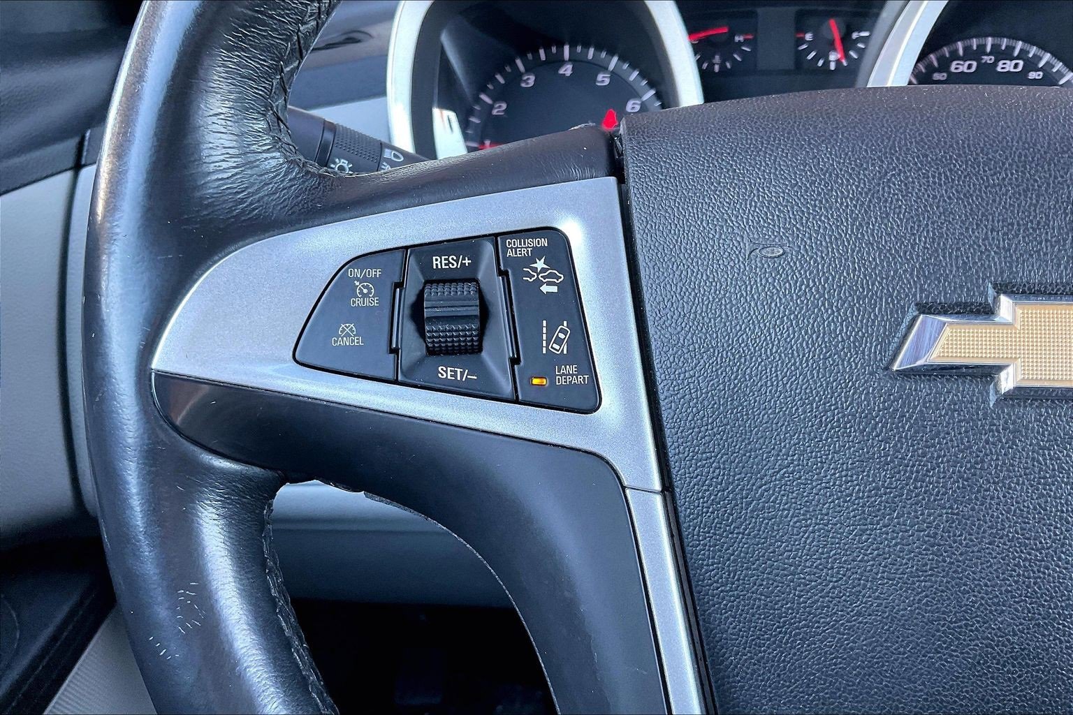 Used 2017 Chevrolet Equinox LT w/ Driver Confidence Package II image 10