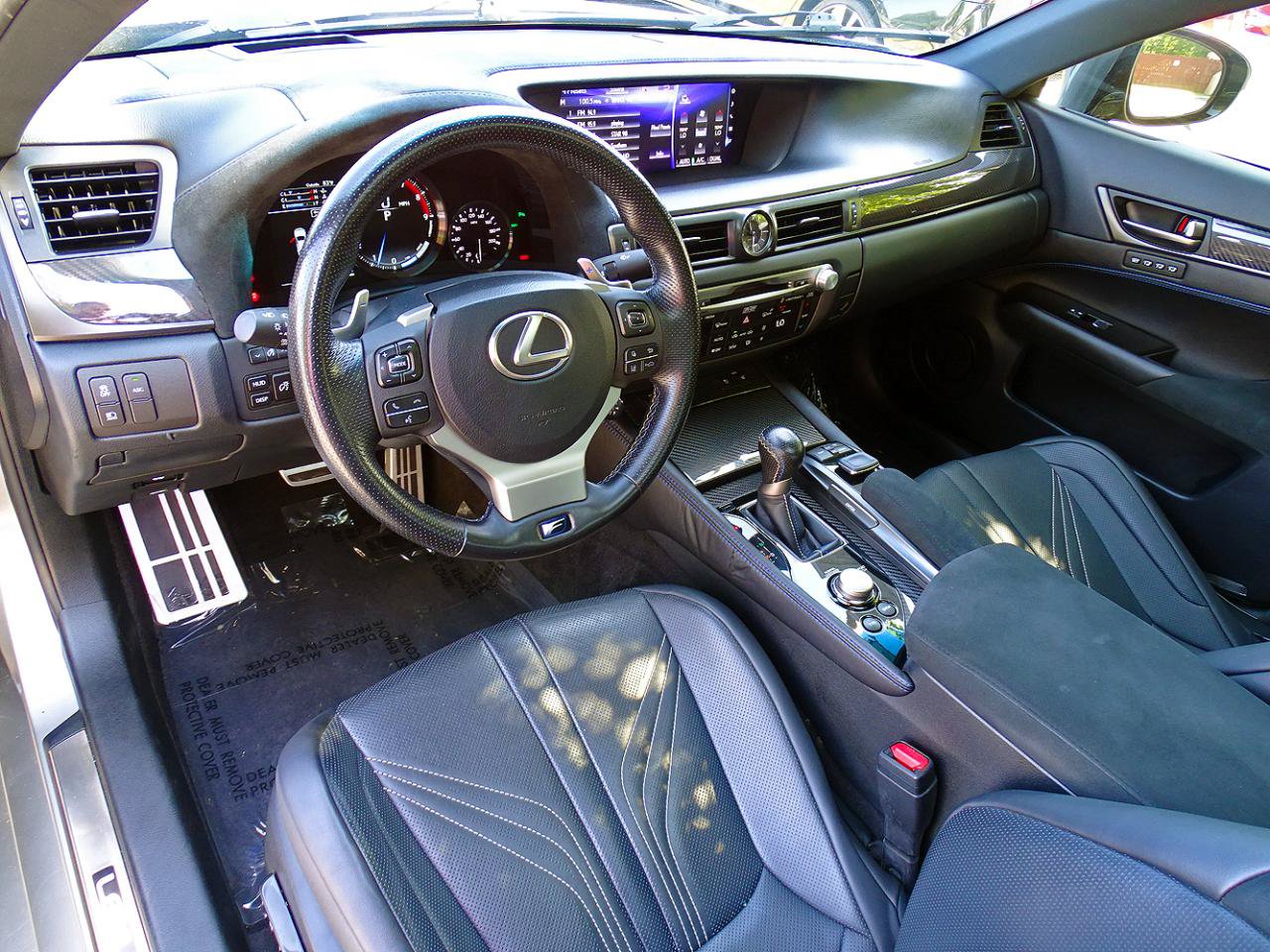 Used 2017 Lexus GS F w/ Preferred Accessory Package RWD image 22