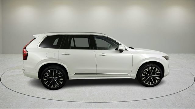 New 2026 Volvo XC90 T8 Plus w/ Protection Package Premier AWD/4WD image 3